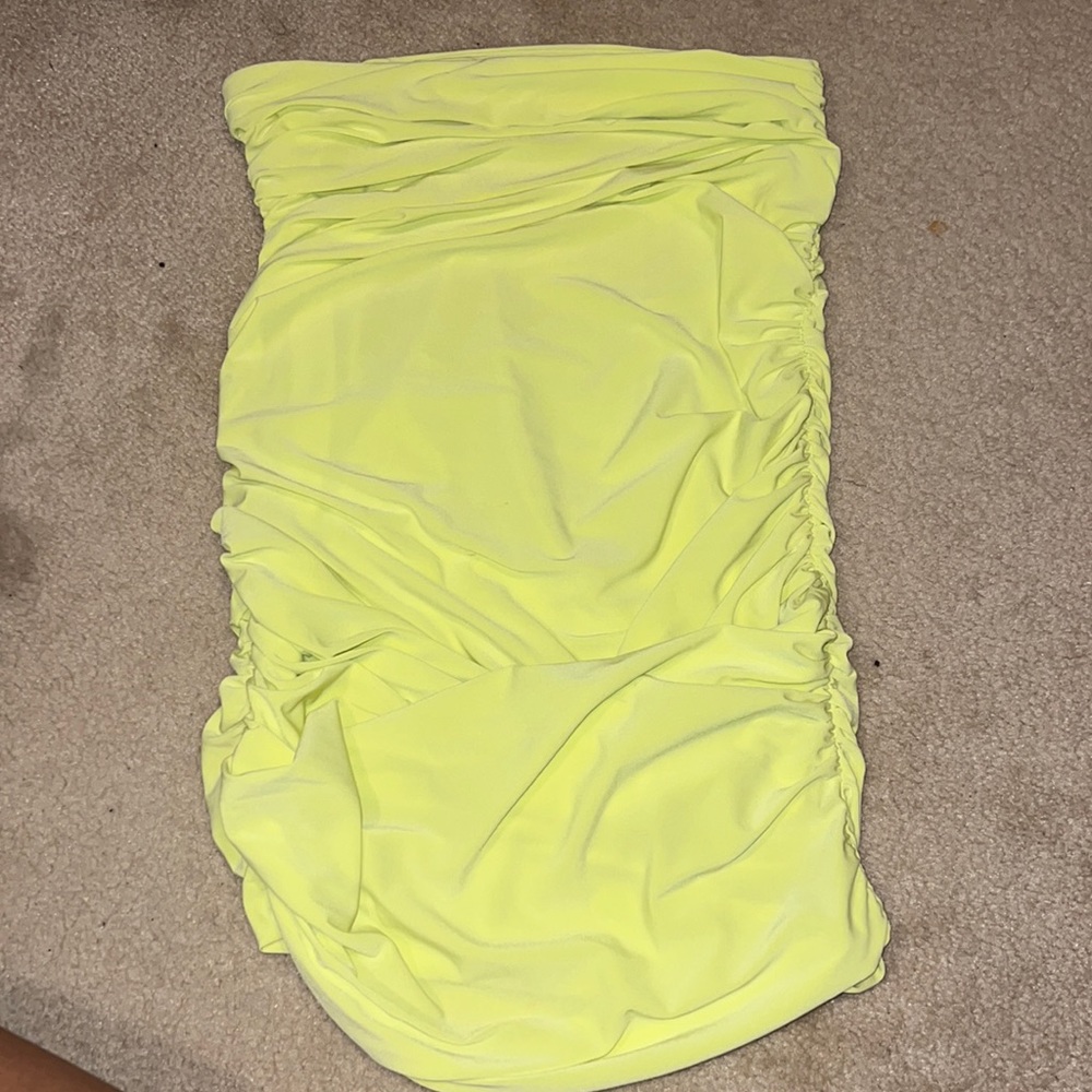 EXPRESS ruched side midi skirt. BRIGHT VIBRANT COLOR